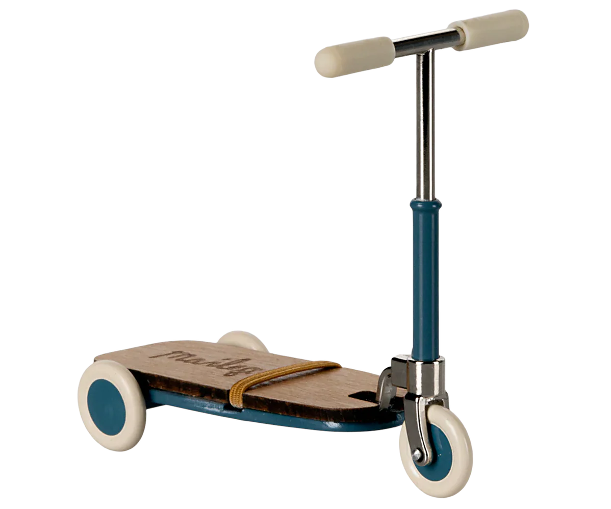 Maileg Mouse Kickboard - Blue