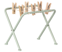 Drying rack with pegs