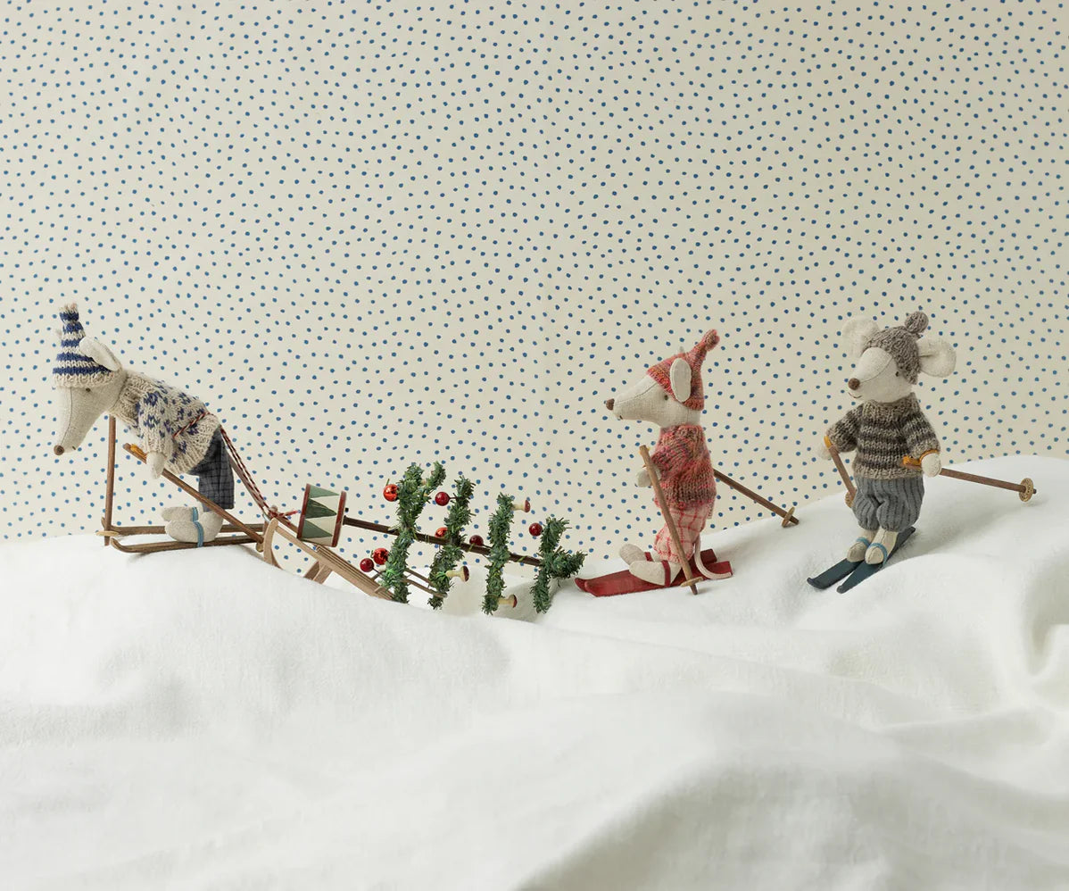 Winter Mouse With Ski Set, Dad-Blue