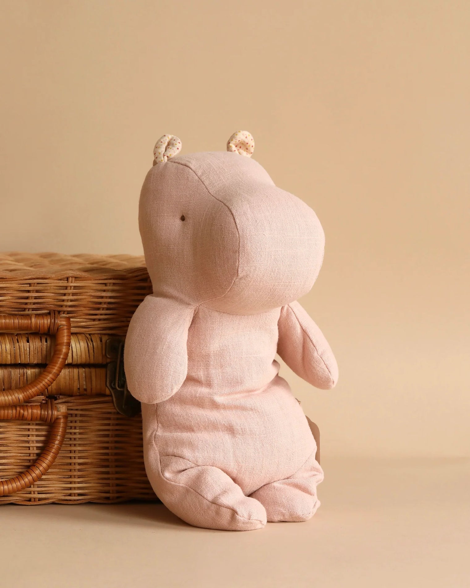 Safari Friends Medium Soft Rose Hippo