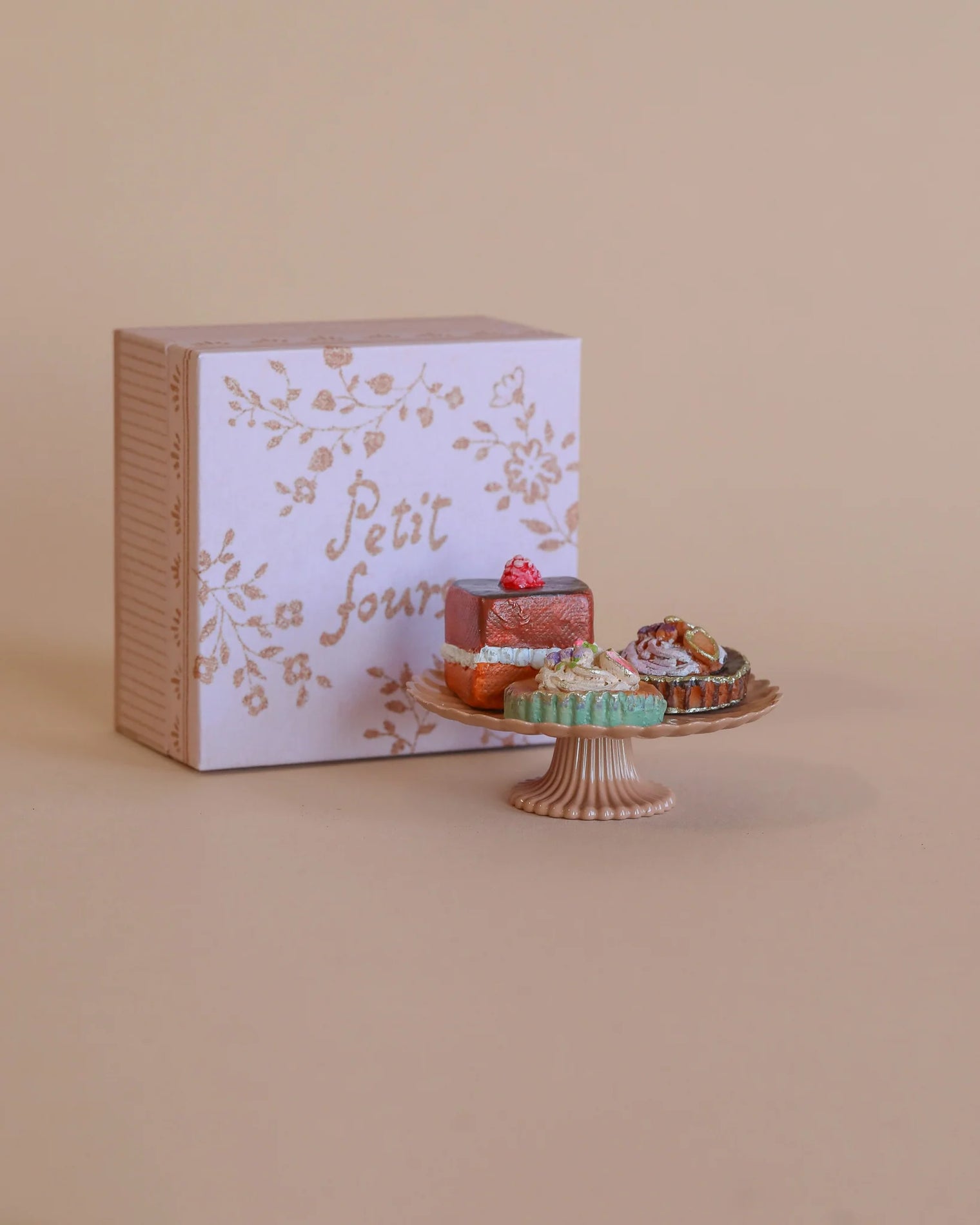 Cakes & Cakestand, Mini