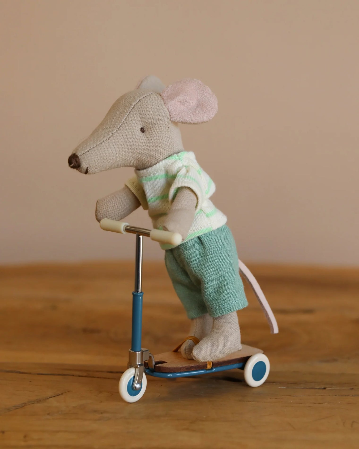 Maileg Mouse Kickboard - Blue