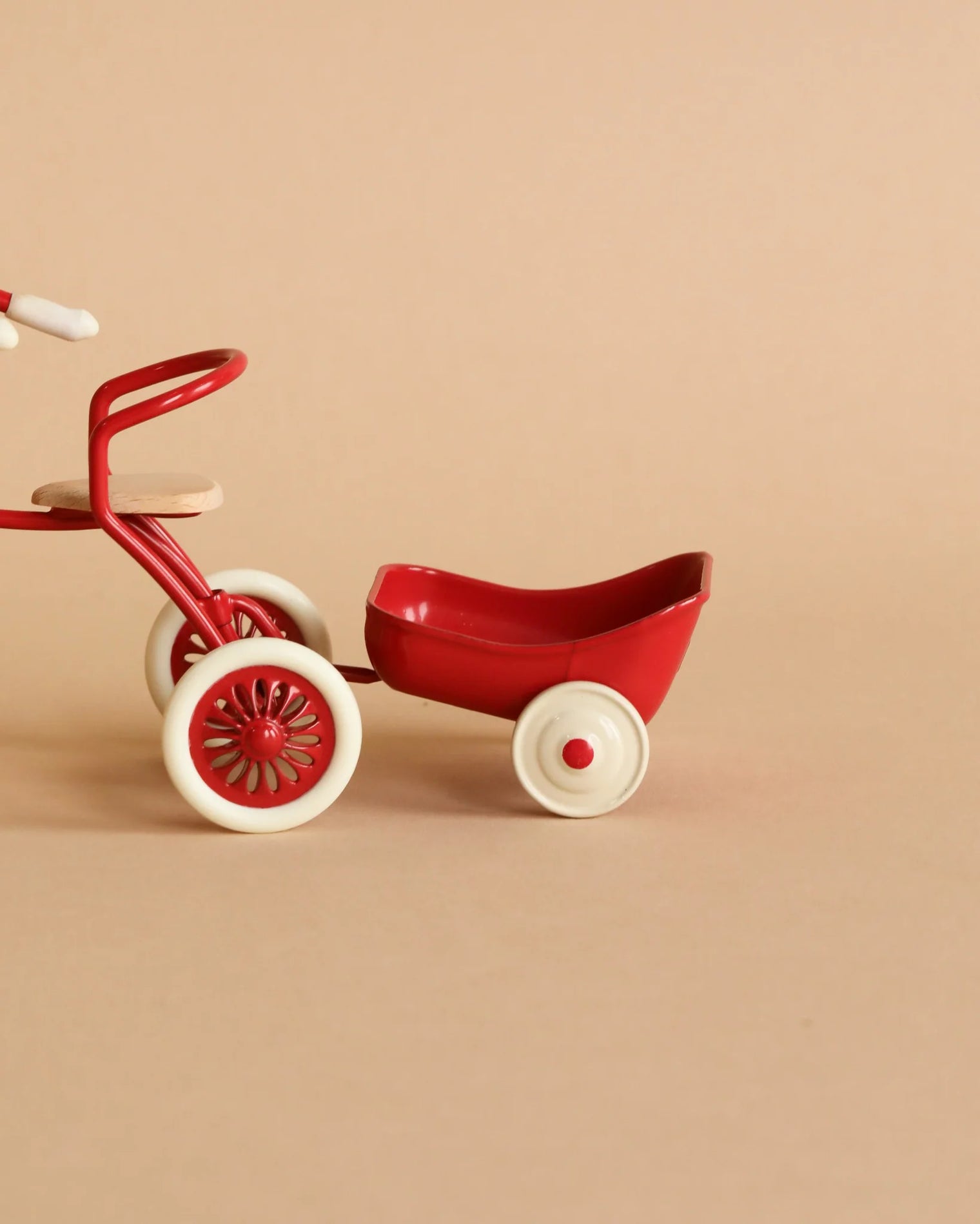 Tricycle Hanger Red