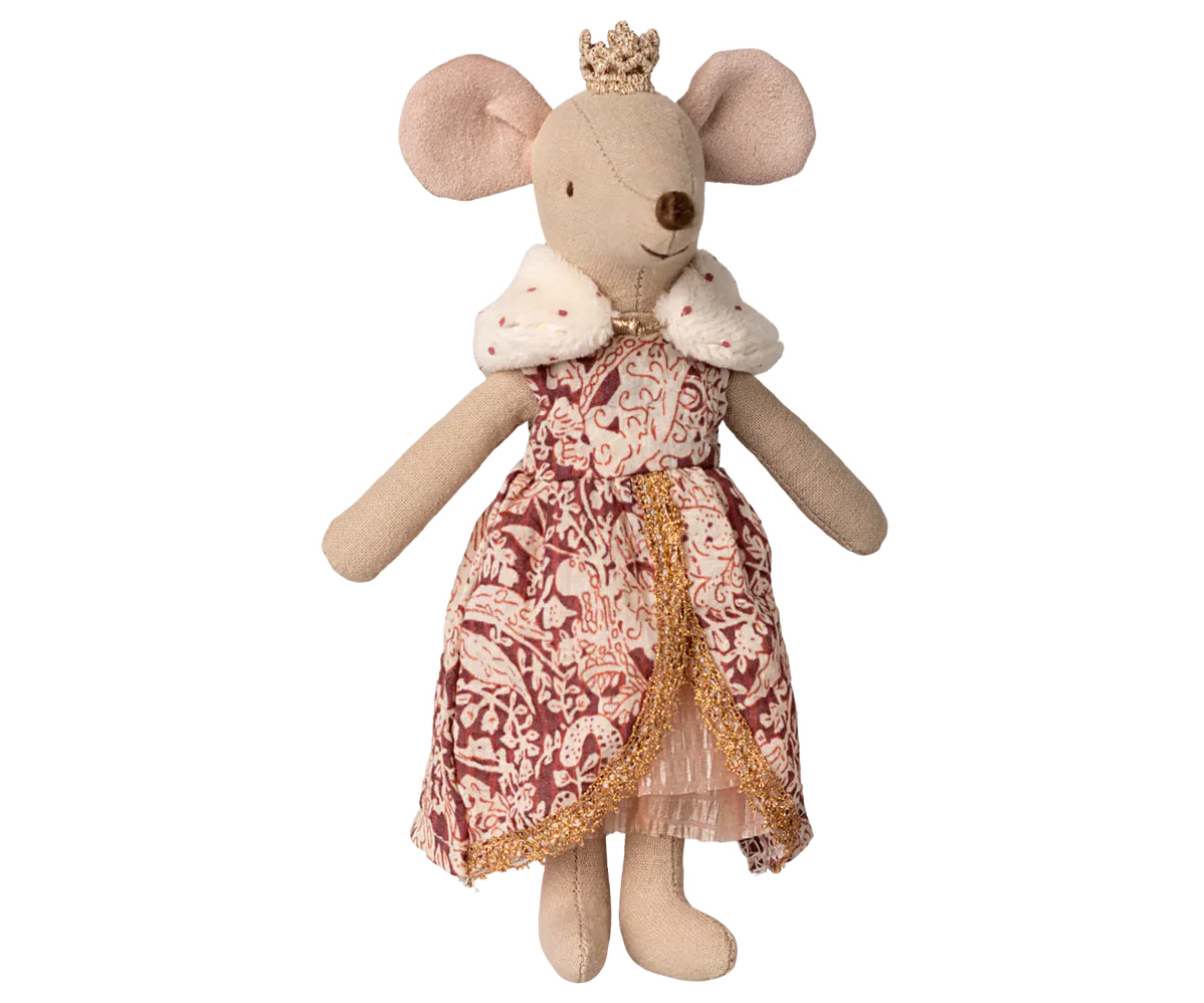 Queen Mouse, Mum
