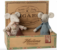 Maileg Grandma & Grandpa In A Cigar Box