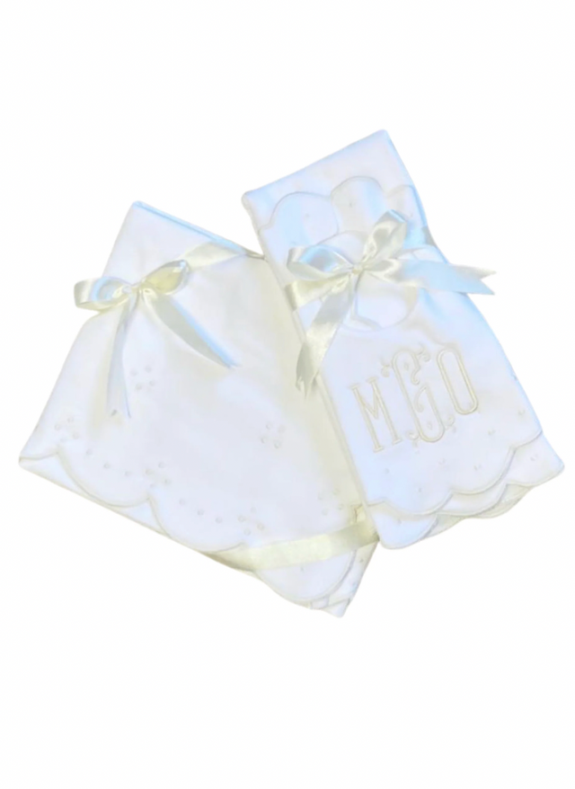 Bib/Burp Scallop Dots