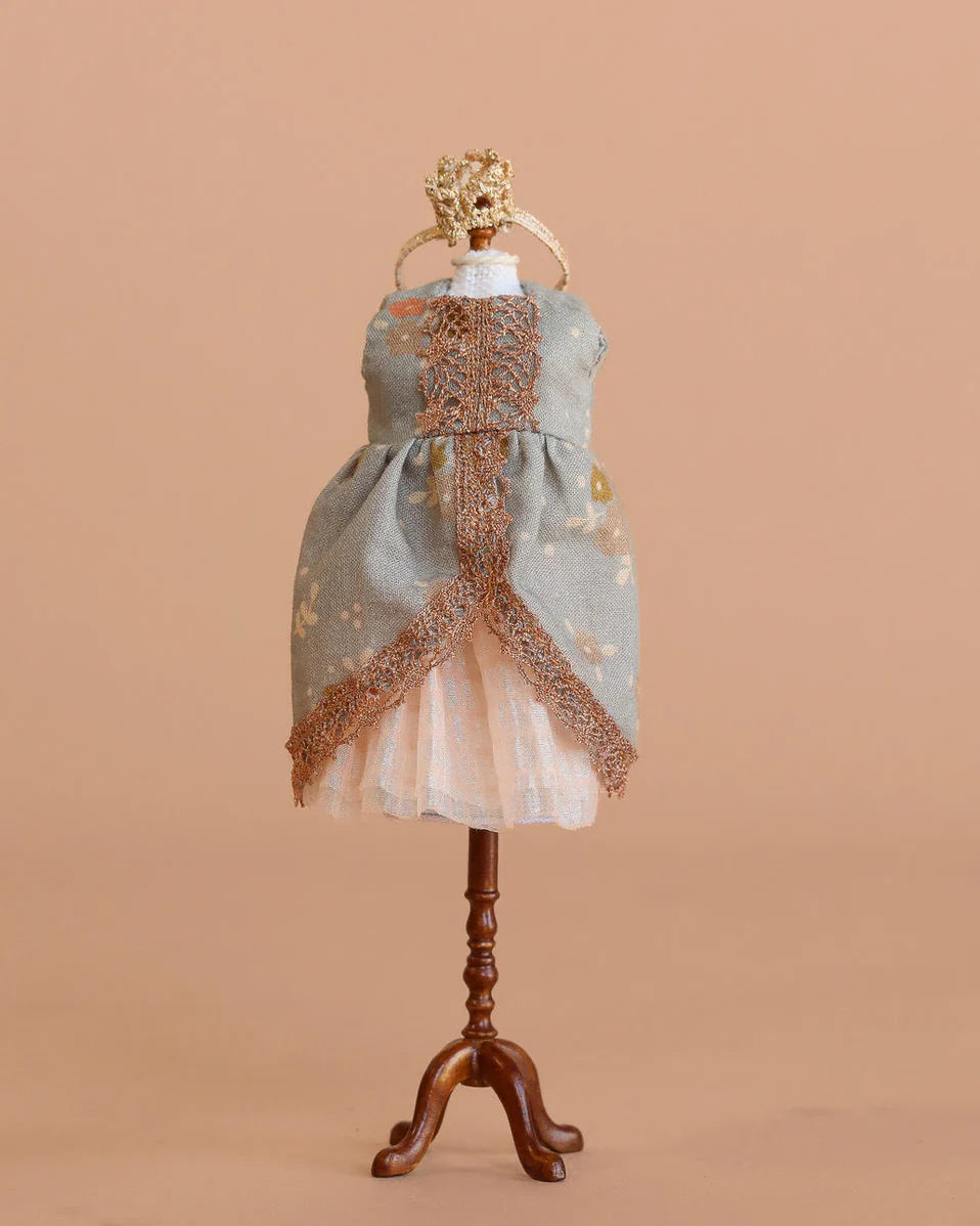 Princess Dress Big Sister Mouse
